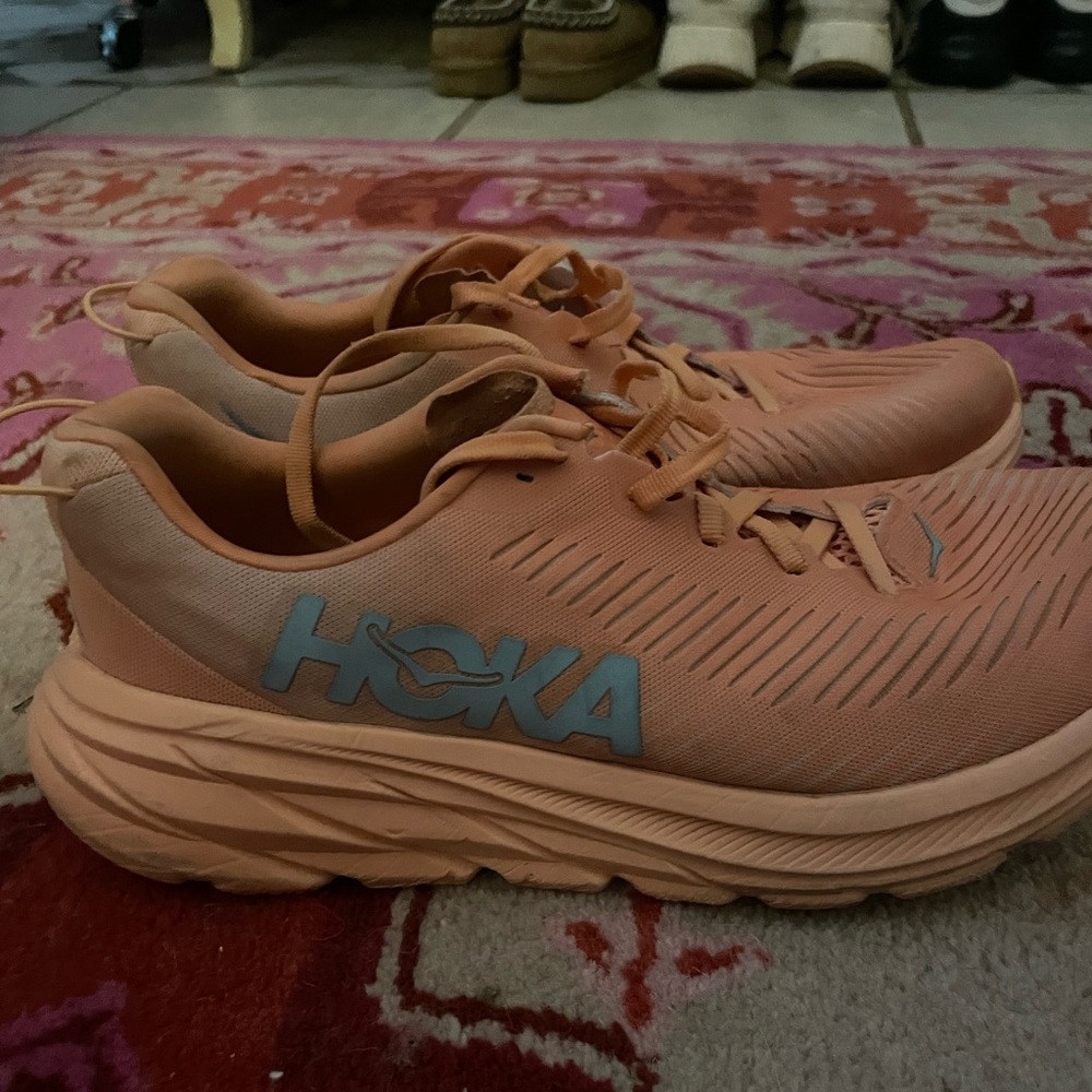 Hokas!!